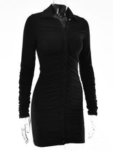 Makayla – Langärmliges, gerüschtes Kleid